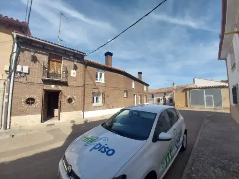 Chalet adosado en calle de Solana Alta, 8