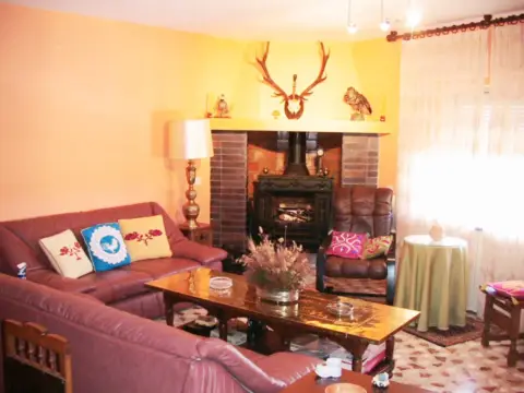 Chalet adosado en calle Real