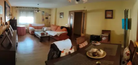 Chalet adosado en calle de Reina Sofía