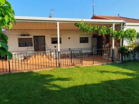 Chalet unifamiliar en Autovía de Castilla, 1