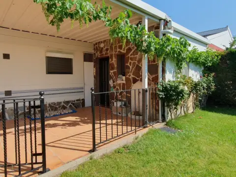 Chalet unifamiliar en Autovía de Castilla, 1