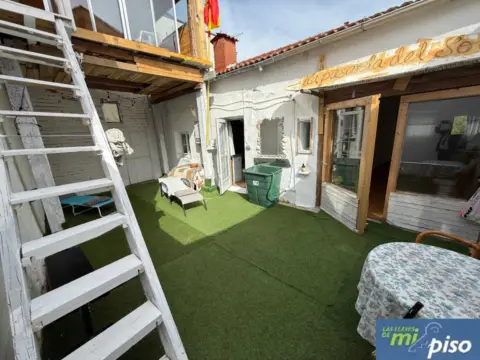 Casa en calle del Barco de San Vicente