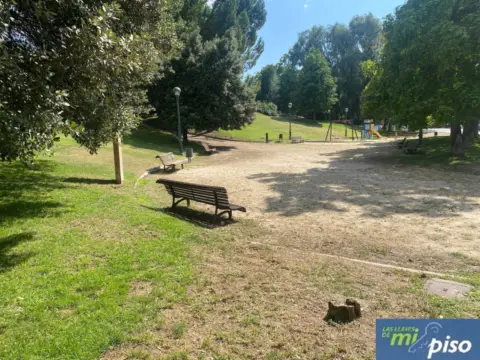 Piso en Paseo Juan Carlos I, 65