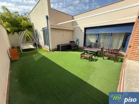 Chalet adosado en calle de los Galanos