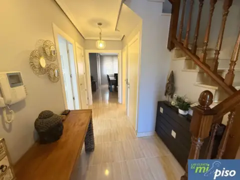 Chalet adosado en calle de Bartolomé de las Casas, 1