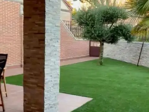 Chalet adosado en calle de Arco de San Martín