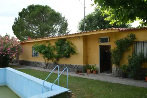 Chalet unifamiliar en calle Real