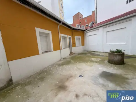 Piso en calle del Paraíso