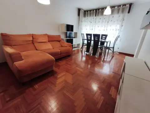 Piso en calle de Esla, 24