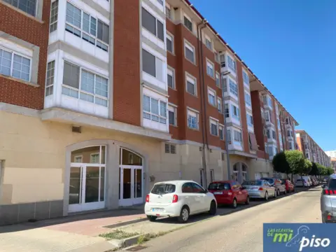 Piso en calle de Esla, 24