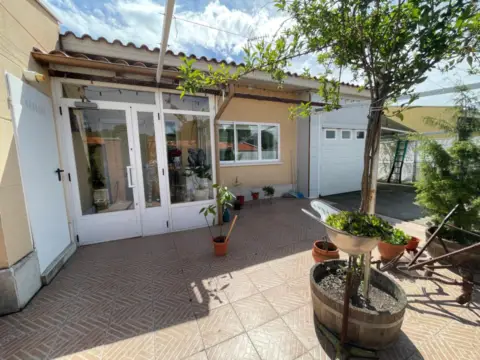 Chalet unifamiliar en calle Rio Duero