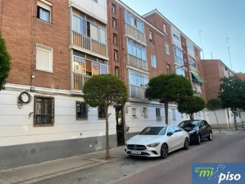 Piso en calle Jacinto Benavente, 8