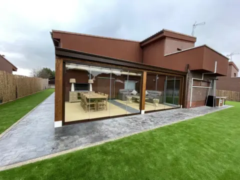 Chalet unifamiliar en calle Rio Tajo