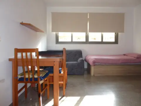 Estudio en calle López Blanco