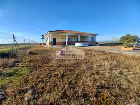 Chalet en Plaza de la Constitución, 1