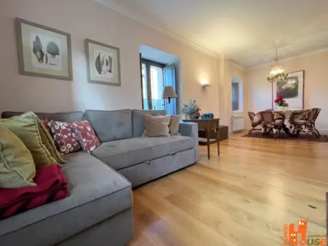 Piso en calle de la Melancolía Alta