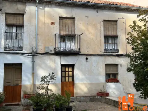 Casa en Carretera de Torrecaballeros