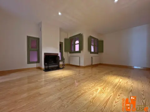 Dúplex en calle de las Guardas