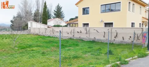 Terreno en calle Ribera de los Molinos