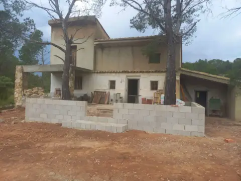 Chalet unifamiliar en Macastre