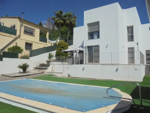 Casa en Chiva
