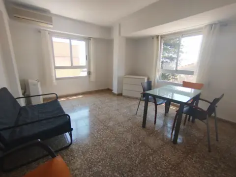 Piso en calle Virgen Desamparados, 3