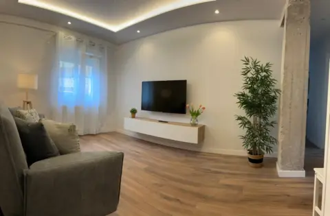 Piso en calle de Santa Ana