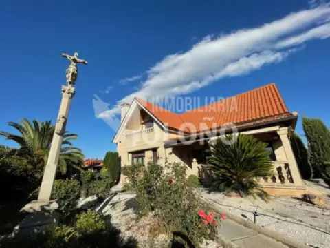 Casa unifamiliar en Carretera de Uruñuela