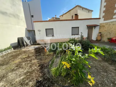 Casa adosada en calle de las Eras