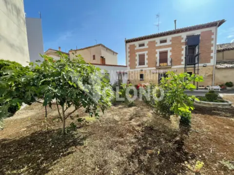 Casa adosada en calle de las Eras