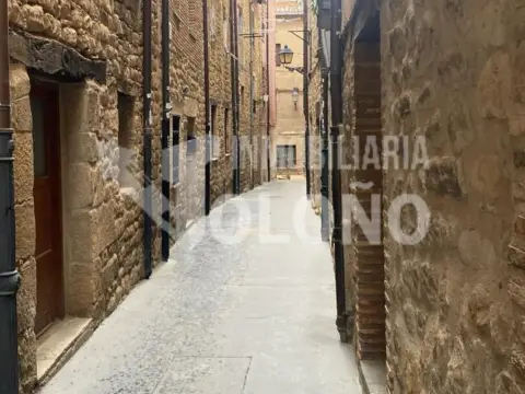Casa rústica en calle del Esquide