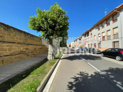 Dúplex en Avenida de la Rioja, 111