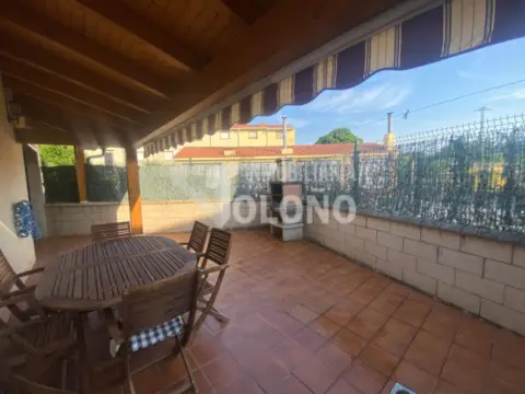 Chalet adosado en calle Virgen De La Esclavitud