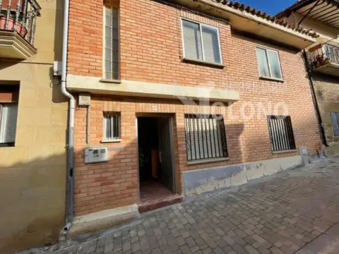Casa en calle de Zumalacárregui, 1
