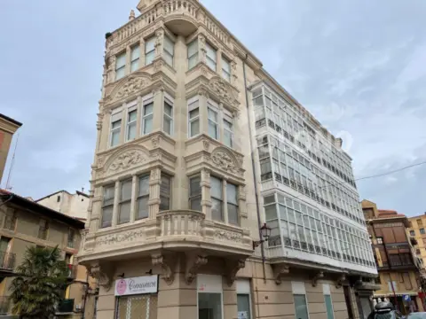 Piso en calle de Lucrecia Arana, 2