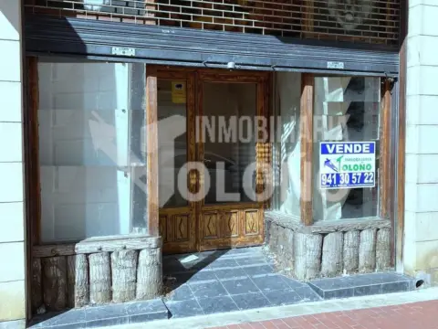 Local comercial en Avenida de La Rioja, 16