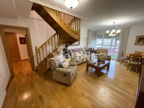 Dúplex en calle Cenicero