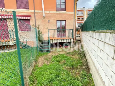 Chalet pareado en calle de las Des, 10