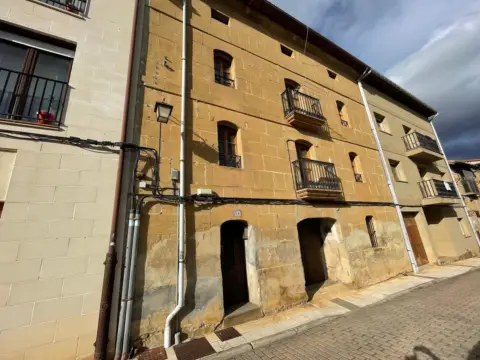 Casa en calle de Larrazuria, 54