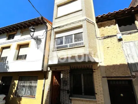 Casa en calle Mayor, 14