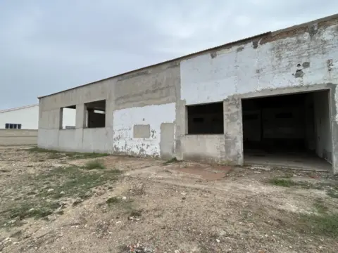 Nave industrial en Avenida Castilla Mancha, 2