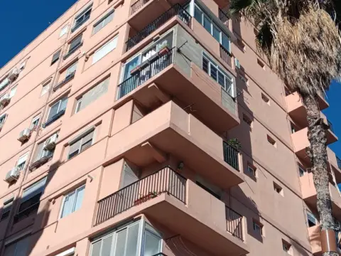 Piso en calle de Villanueva de Castellón