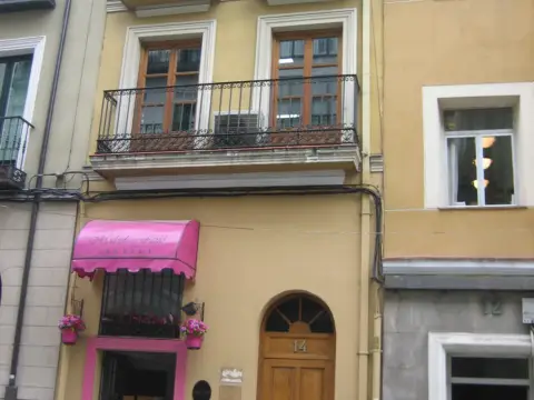 Piso en calle de Claudio Moyano, 14