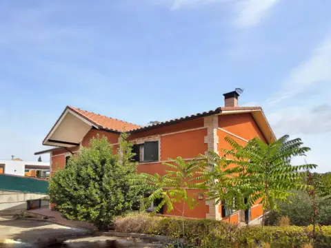 Chalet unifamiliar en calle del Chaparro, 40