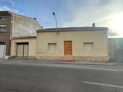 Casa en Carretera de Valladolid