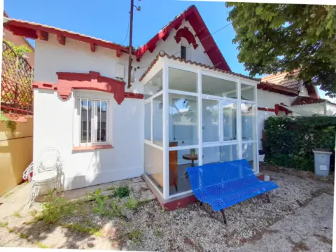 Casa pareada en calle de Arévalo Lara