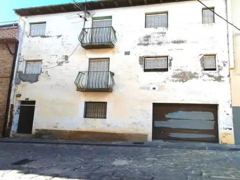 Casa en calle Laspuña, nº 12