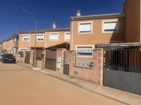 Casa en Villar de Olalla
