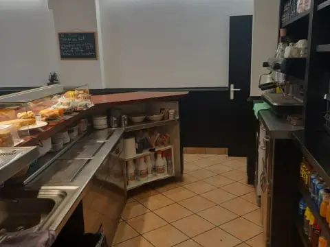 Local comercial en calle de Borroto, 8