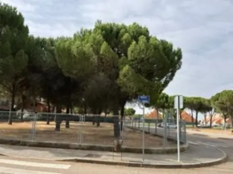 Terreno en calle de Cardiel, 2